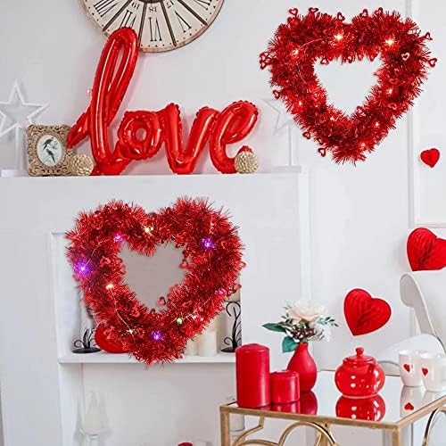 Garranda de grinaldas em forma de coração vermelho do dia dos namorados ， Valentine pendurou a grinalda da parede de parede da porta
