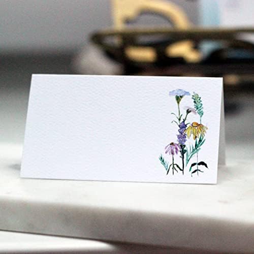 Coloque cartões com flores silvestres coloridas para casamentos, chuveiros e jantares. Estilo de barraca de mesa, pontuado para dobrar fácil. Disponível em PKGs de 25/12/50/100