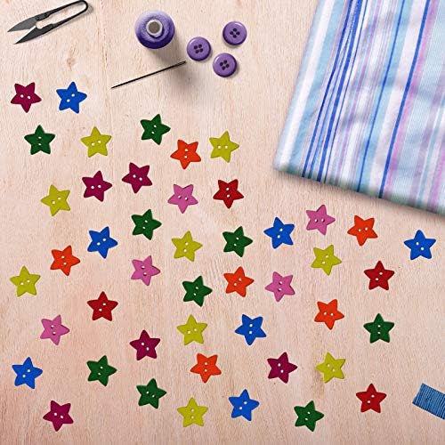 100 PCs Botões de estrela de madeira coloridos com 2 orifícios Botões rústicos para roupas de costura de roupas Arte de criação de DIY