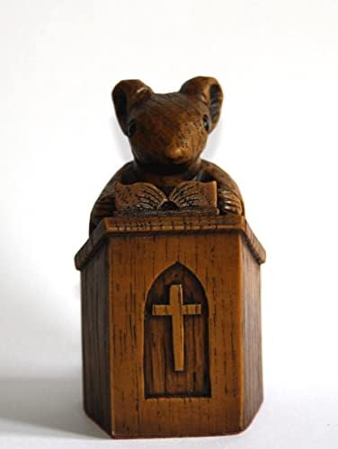 Mouse da igreja - o vigário no púlpito