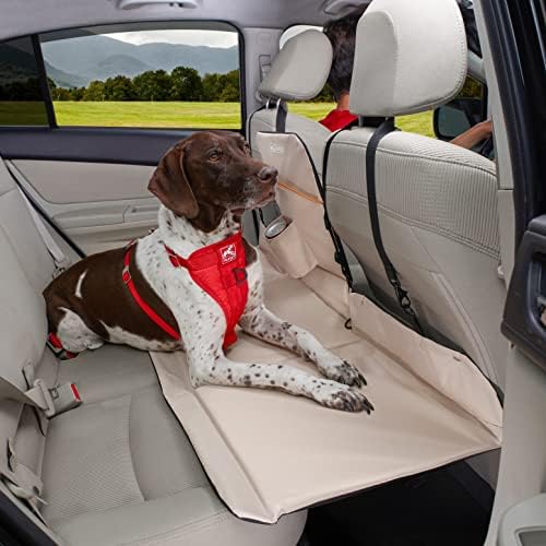 Kurgo Dog Backseat Bridge Car Bridge Extlender | Ponte do assento para cães | Reversível | Resistente à água | Ajuste universal | Porta e bolso da xícara | Até 100 libras | Black/Hampton Sand Khaki