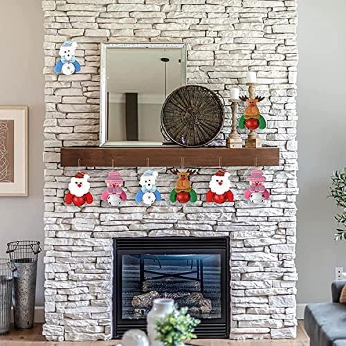 Ornamentos de árvore de Natal com sinos x8pcs pequenas decorações de Natal para casa, decoração de pendura de pelúcia para árvore de Natal, Papai Noel/ Snowman/ Rena