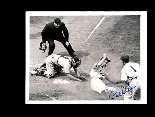 Pee Wee Reese PSA DNA assinado 7x9 Original 1946 Wire Photo Dodgers Autograph - Fotos autografadas da MLB