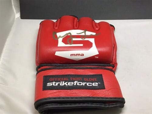CUNG LE assinou o Strikeforce Fight Glove autografado 1a - luvas autografadas do UFC