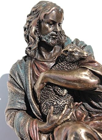 8,88 polegadas Jesus segurando uma estatueta de bronze do elenco frio de cordeiro bebê