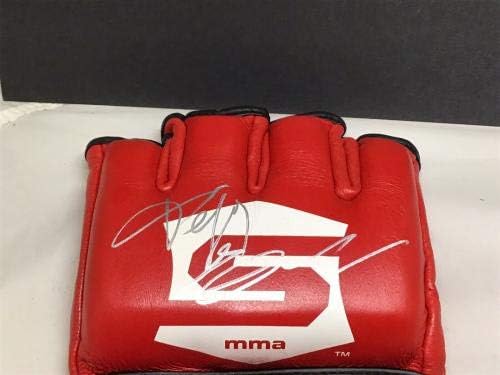 O Fedor Emelianenko assinou o Strikeforce Fight Glove Auto PSA/DNA COA 1F - Luvas UFC autografadas