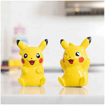 Pokémon Center: Pikachu Kitchen Ceramic Salt & Pepper Shaker Conjunto