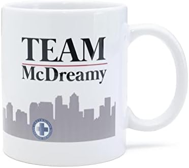 Equipe Surreal Entertainment Grey's Anatomy Team McDreamy Ceramic Coffee Caneca | Copo grande, itens essenciais de utensílios domésticos, presentes de drama médica de TV para bebidas e colecionáveis ​​possuem 11 onças, branco, tamanho único