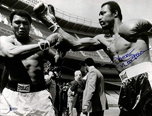 Ken Norton Boxing autêntico assinado 11x14 foto com muhammad Ali autografado BAS