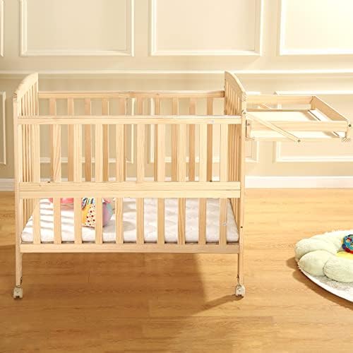 FUNLIO 4-em-1 Mini berço para bebês com troca de mesa e rodas, berço de madeira de pinheiro para pequenos espaços, berço