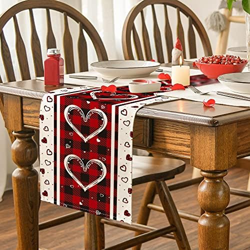 Modo Artóide Buffalo Plaid Love Hearts Corrente da mesa do dia dos namorados, decoração sazonal de mesa de jantar