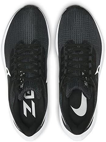 Tênis de corrida para trilhas esportivas masculinas da Nike