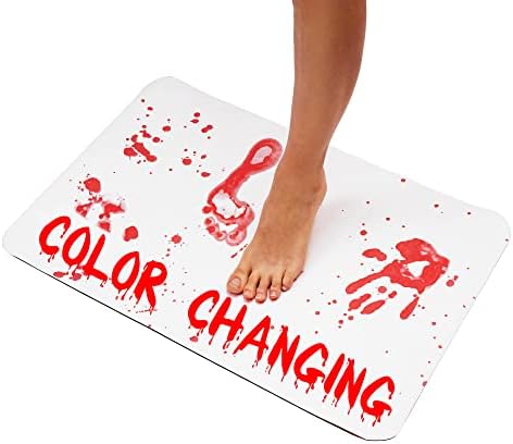 O tapete de tapete de assassinato muda de cor instantaneamente fica vermelho quando o tapete de chuveiro molhado mostra o