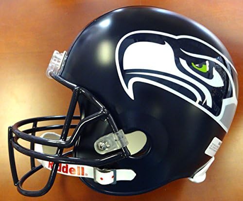 Russell Wilson autografou o capacete em tamanho real do Seahawks em Green RW Holo Stock 74631