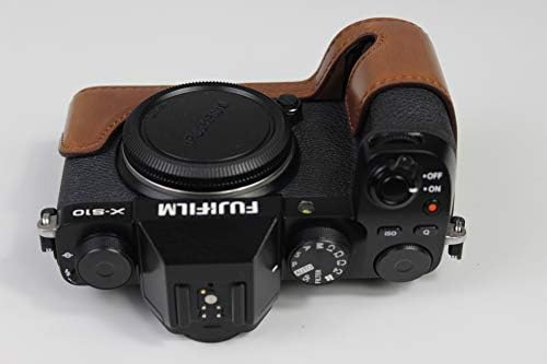 Abordagem inferior da capa da câmera de couro PU compatível com fujifilm x-s10 xs10 com design de tripé marrom escuro
