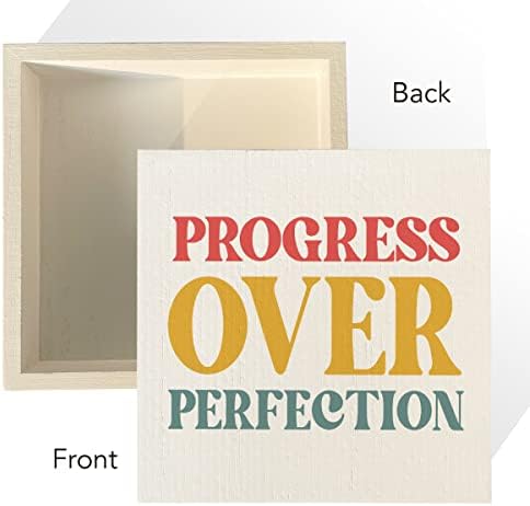 Obra de arte motivacional Caixa de madeira assinando estilo rústico de fazenda Progresso colorido sobre perfeição placa