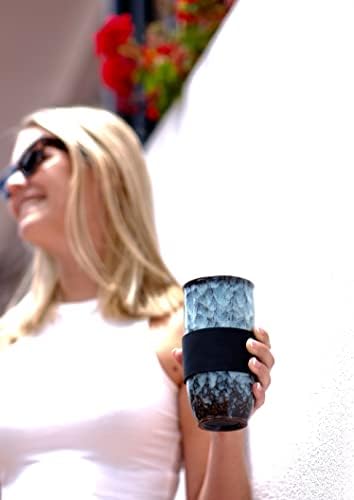 Viajante Universal XL - Caneca de café em cerâmica de 20 onças. Copo extra grande e reutilizável com tampa de silicone e manga de calor. Caneca de café portátil para go. Microondas e lava -louças seguras. Esmalte azul exclusivo