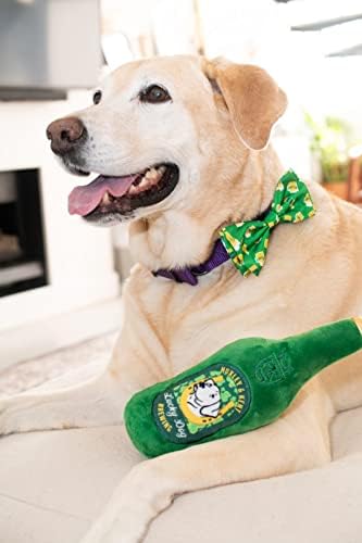 Huxley e Kent para cães | Lucky Dog Beer | Dia de St. Patricks Toy Funny Dog Toy | Brinquedo de cachorro de pelúcia com Squeaker