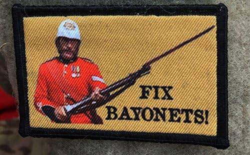 Zulu Fix Bayonets Moral Patch. Apresenta o sargento Bourne com seu rifle de Martini Henry do filme Zulu. Perfeito para o seu equipamento tático, mochila, boné de beisebol do operador ou colete. Feito nos Estados Unidos