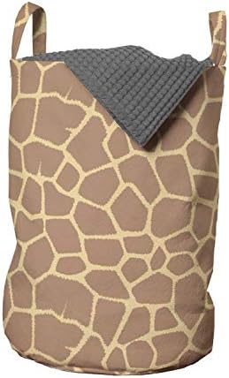 Bolsa de lavanderia de savana lunarable, tons de café inspirados no estilo ikat de girafas com o padrão de estampa de animais, cesto