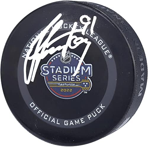 Steven Stamkos Tampa Bay Lightning autografou a série 2022 da série Stadium Puck Official Puck - Autografado NHL Pucks