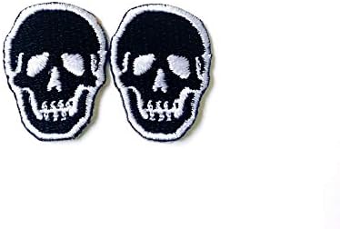 O conjunto de 2 minúsculos. Mini logotipo do esqueleto de caveira preta Costurar ferro em apliques bordados de placas
