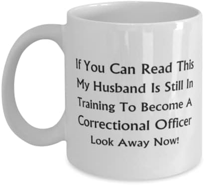 Oficial Correcional Canela, se você pode ler isso, meu marido ainda está em treinamento para se tornar um oficial correcional