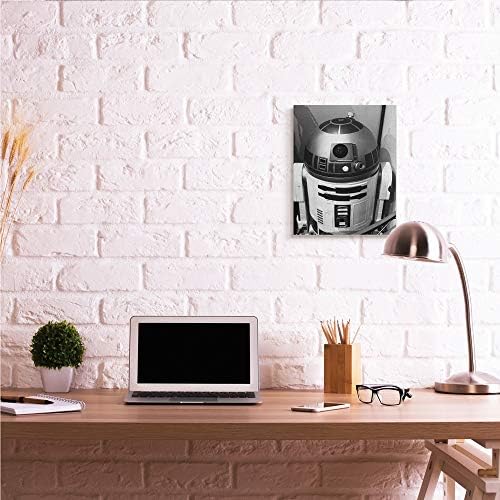 Stuell Industries Science Fiction Robot Icon Photograph Black and White, projetado por Nice Nshuti Canvas Wall Art,