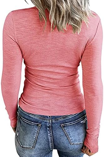 Camiscedores femininos Primavera 2023 Down Down Basic Ritbed Knit T Camisetas Moda Sweater Casual Sweater para Leggings