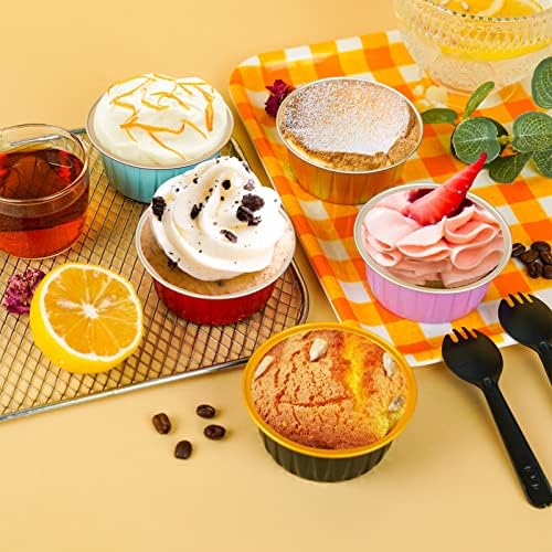 Forros de cupcakes, normas de cupcakes de alumínio de 50pc com tampas 5oz Ramekins Mini Muffin Creme Brulee Cupcake Recipientes