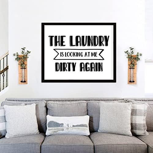 Cocoken the Laundry está olhando para mim suja de novo placa de madeira com moldura, citações inspiradas personalizadas Sign Wood emoldurado, 16 x 20 decoração de arte de parede para casa de estar na sala de estar