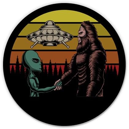 GT Graphics Express Bigfoot e Alien Funny Funny Woods Conspiracy - Adesivo de vinil de 5 polegadas - para laptop de carro I